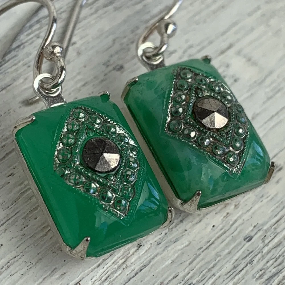 Vintage Antique 1920s Art Deco Green Glass Marcasite Stones Dangle Drop Earrings - Picture 1 of 6